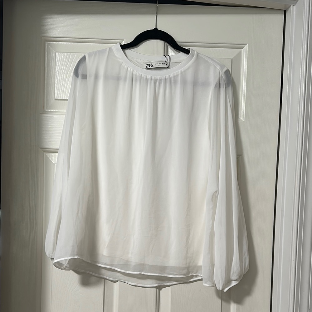 2/$10 SALE - ZARA White Long Sleeve Blouse